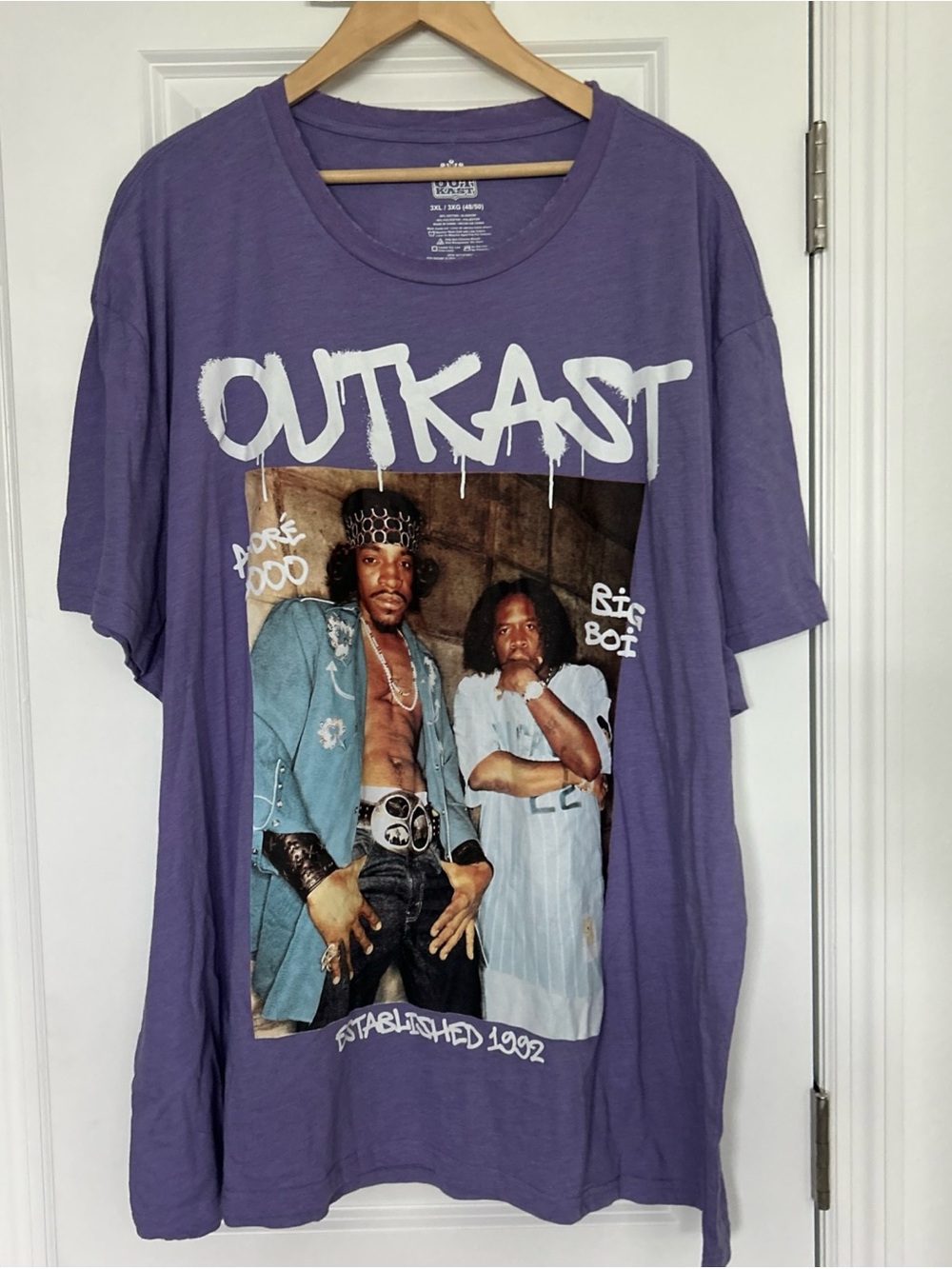 Outkast Men's Boxy Fit Graphic Tee with Short Sleeves, 3XL Purple NEW